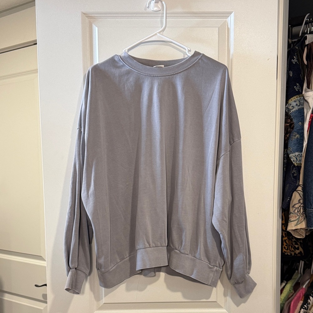 H&M Gray Sweatshirt